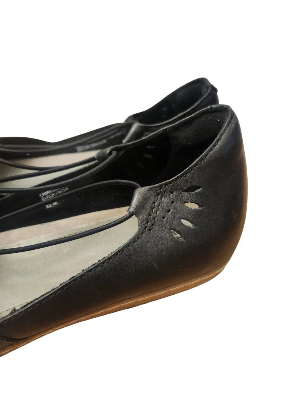 Earth Shoes Black Leather Womens Size 11 M Camellia Nauset Cut Out Open Toe Flat